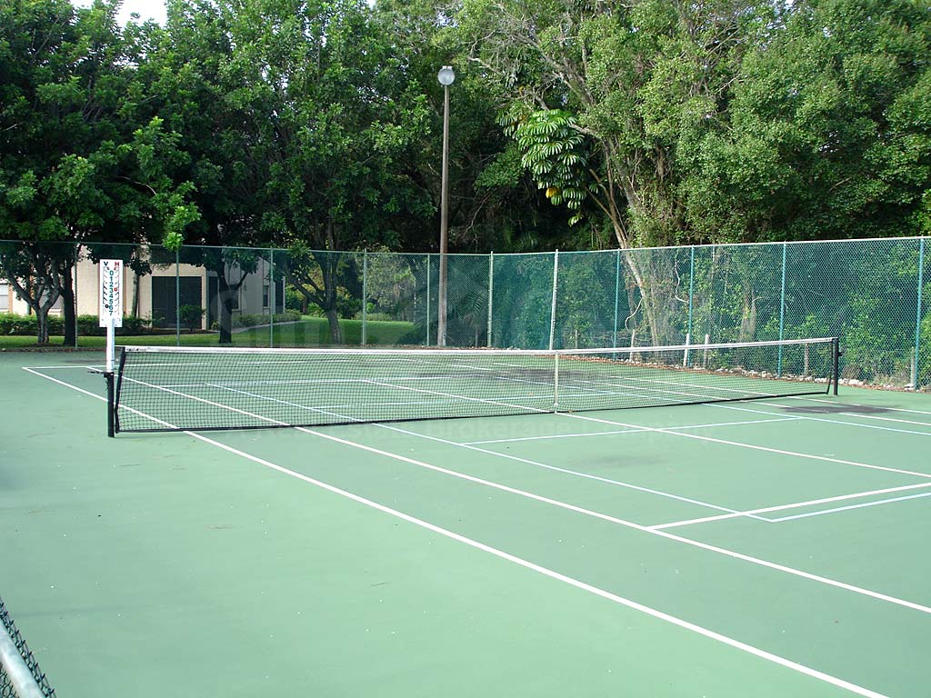 Cross Creek Terraces Tennis Courts